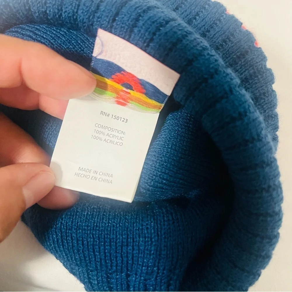 Icon Sports Chivas Unisex Pom Pom Winter Soccer Beanie Official Merchandise NWT